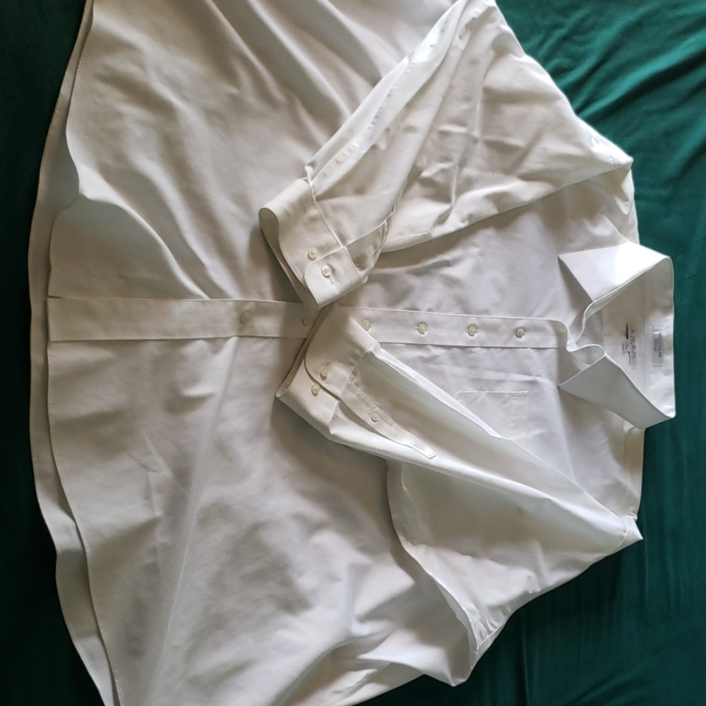 White dress shirt
